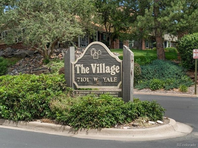 7101 W Yale Ave Unit 1305, Denver, CO 80227 - view of community sign