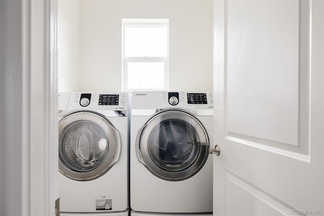 3473 Beeler St, Denver, CO 80238 - washroom featuring independent washer and dryer