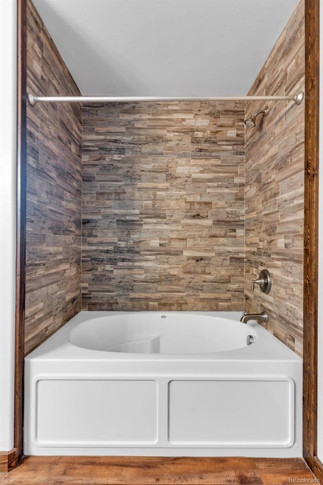 573 Beasley Blvd, Cotopaxi, CO 81223 - full bathroom featuring shower / bath combination