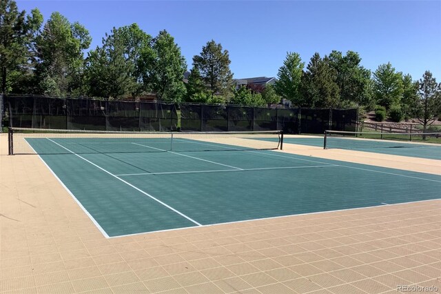 24733 E Park Crescent Dr, Aurora, CO 80016 - view of tennis court with community basketball court