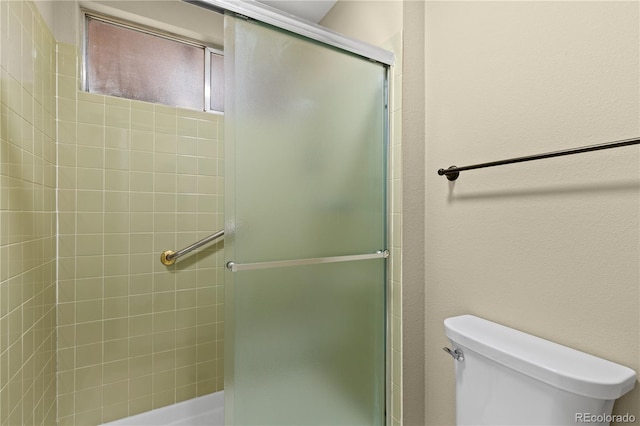 3720 S Fairplay Way, Aurora, CO 80014 - full bath featuring tiled shower and toilet