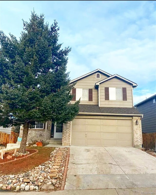 view of front facade featuring a garage