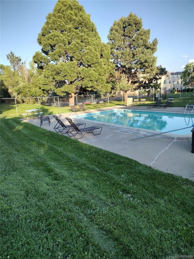 707 W 96th Ave Unit 5, Thornton, CO 80260 - community pool featuring a patio area