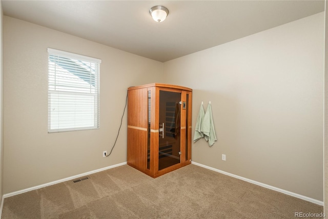 6434 N Ensenada Ct, Aurora, CO 80019 - unfurnished bedroom featuring carpet floors, baseboards, and visible vents