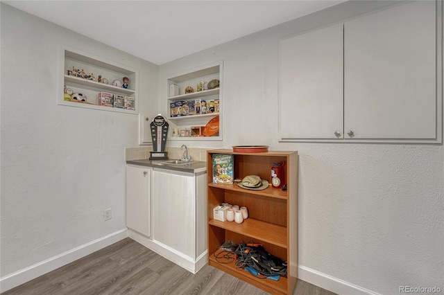 280 Jupiter Dr, Lone Tree, CO 80124 - indoor bar with wood finished floors, built in features, and baseboards