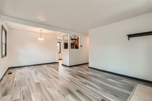 9470 Lillian Ln, Thornton, CO 80229 - photo 6