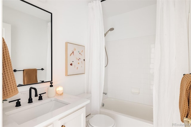9756 Autumnwood Pl, Highlands Ranch, CO 80129 - bathroom with vanity and shower / bath combination with curtain