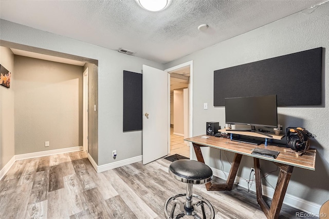 2558 S Vaughn Way Unit C, Aurora, CO 80014 - photo 23