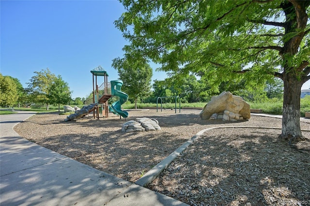 7020 E Girard Ave Unit 109, Denver, CO 80224 - view of community play area