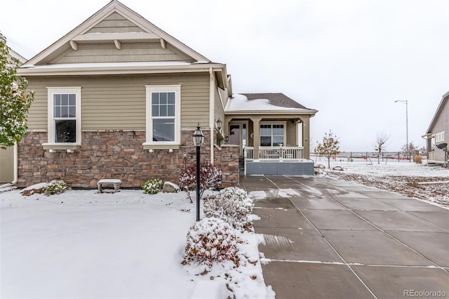 view of front of property with covered porch