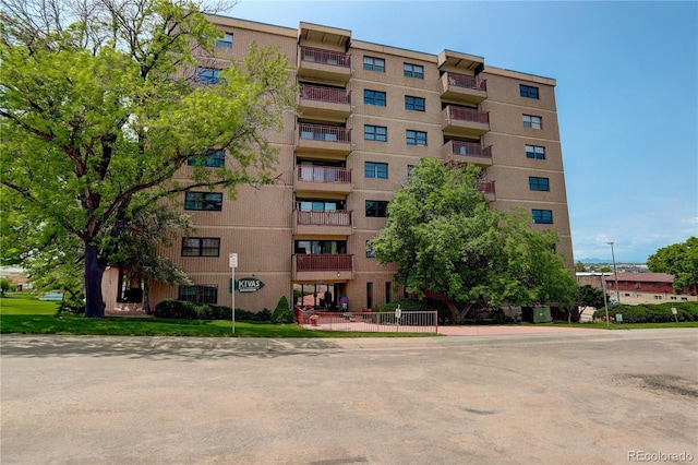 3675 S Cherokee St Unit 710, Englewood, CO 80110 - view of apartment building / complex