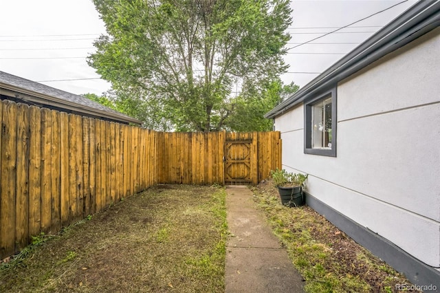 7010 W 44th Ave, Wheat Ridge, CO 80033 - view of yard with a gate