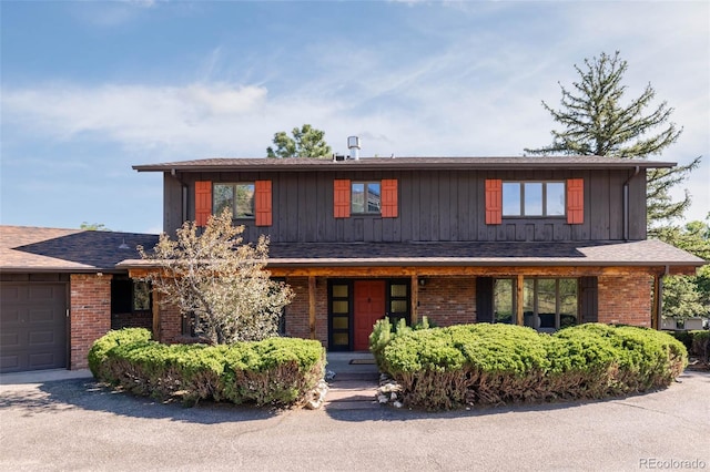 view of front of house with a garage