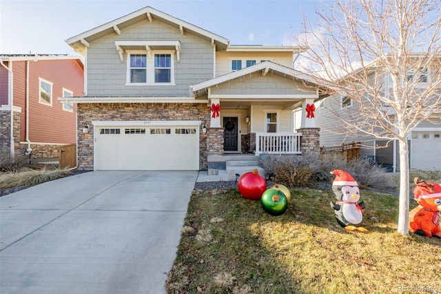 craftsman inspired home featuring a front lawn, covered porch, and a garage