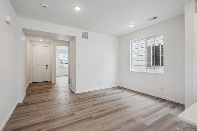 4246 Graywood Dr, Johnstown, CO 80534 - unfurnished room featuring wood finished floors, baseboards, recessed lighting, and a smoke detector