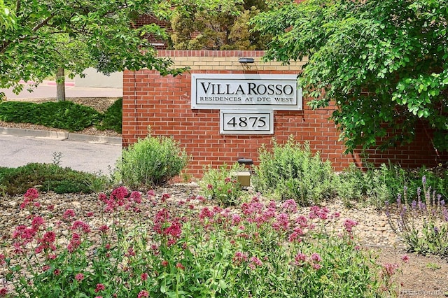 4875 S Monaco St Unit 303, Denver, CO 80237 - view of community / neighborhood sign
