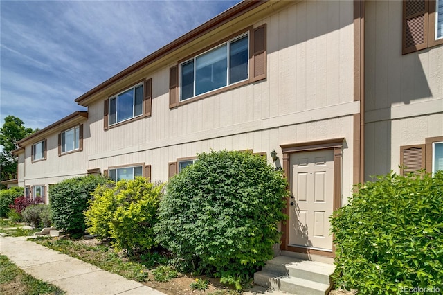 2642 Devonshire Ct, Denver, CO 80229 - view of front of house with entry steps