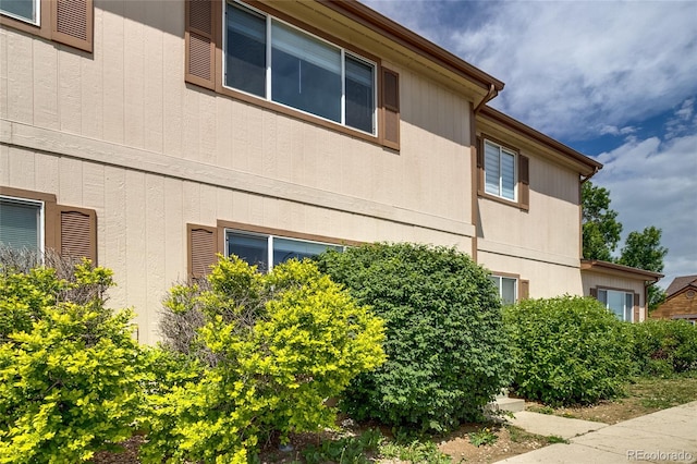 2642 Devonshire Ct, Denver, CO 80229 - view of side of property