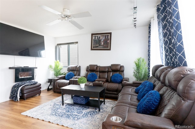 19542 E 19th Pl, Aurora, CO 80011 - photo 3