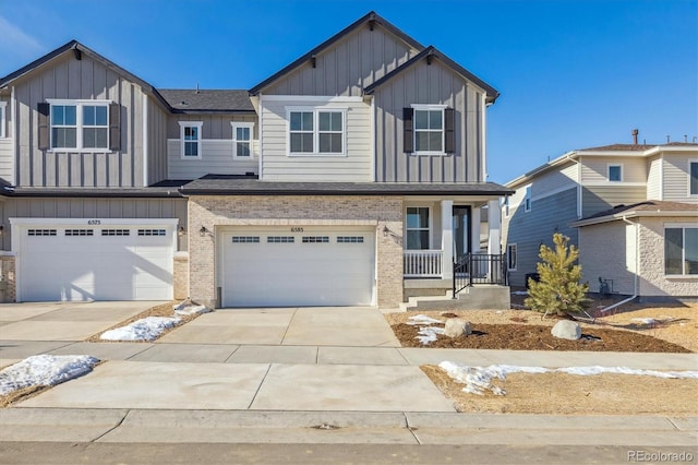 view of front of property featuring a garage