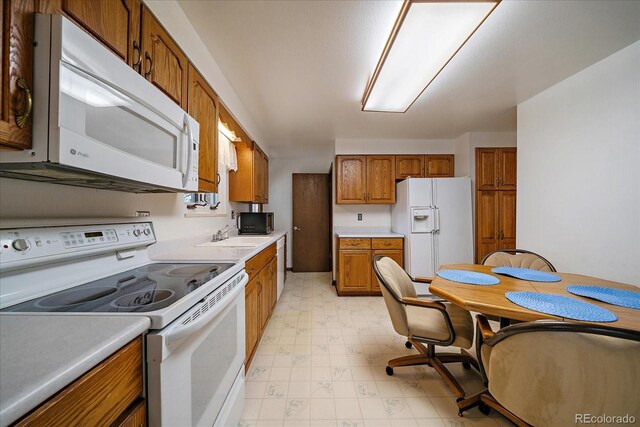 667 S Oswego Ct, Aurora, CO 80012 - photo 11
