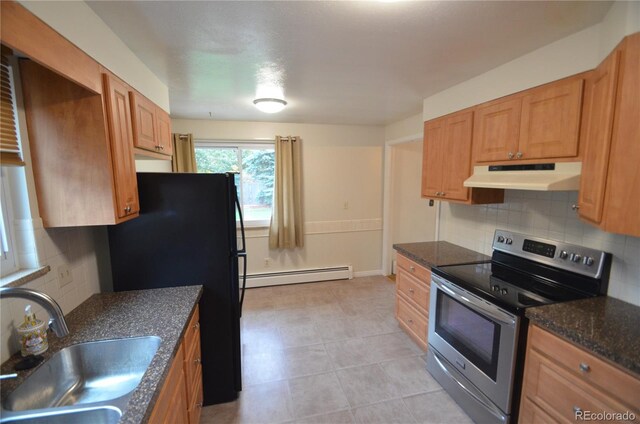 8450 Mason Cir, Westminster, CO 80031 - kitchen featuring stainless steel electric stove, under cabinet range hood, baseboard heating, a sink, and backsplash
