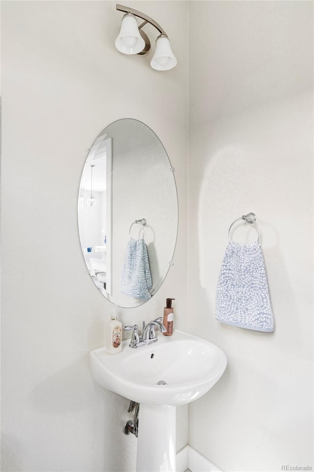 8917 Yates Dr, Westminster, CO 80031 - view of bathroom