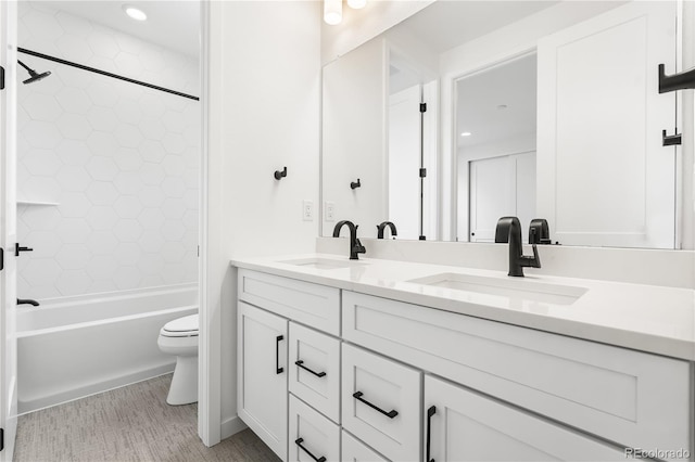 8850 Moonshimmer Trl, Littleton, CO 80125 - bathroom with double vanity and  shower combination