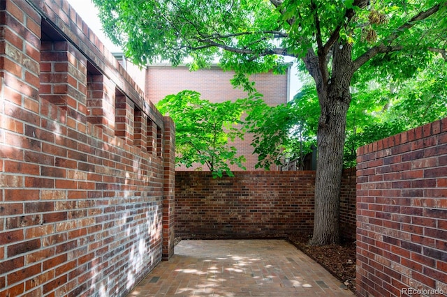 2409 E Cedar Ave, Denver, CO 80209 - view of patio / terrace