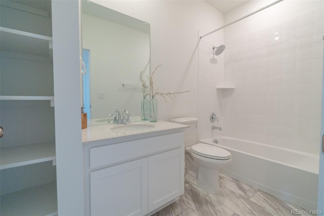 9152 Gladiola Way Unit E, Arvada, CO 80005 - bathroom with vanity, toilet, and washtub / shower combination