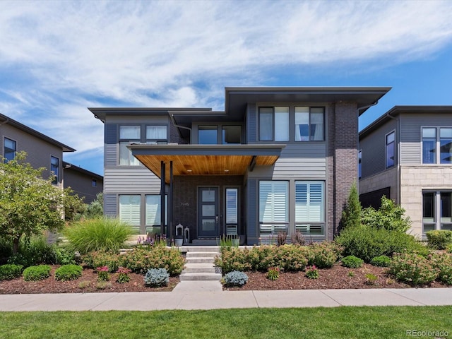 7945 E Prairie Meadow Dr, Denver, CO 80238 - photo 1