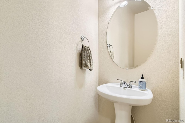 bathroom with sink