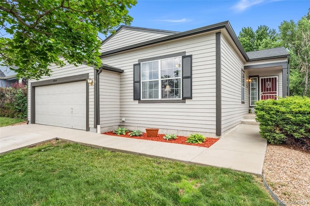 19564 E Ithaca Pl, Aurora, CO 80013 - photo 1