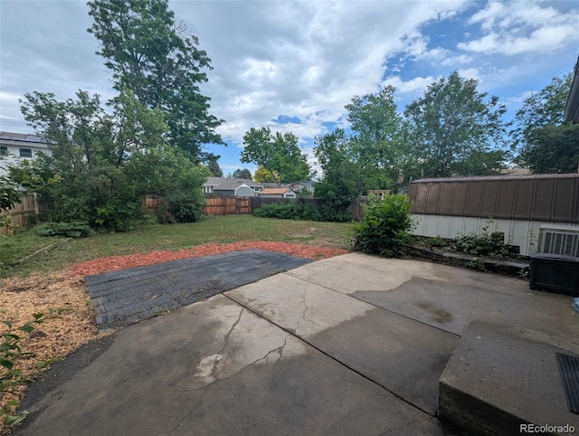6411 W 82nd Dr, Arvada, CO 80003 - view of patio