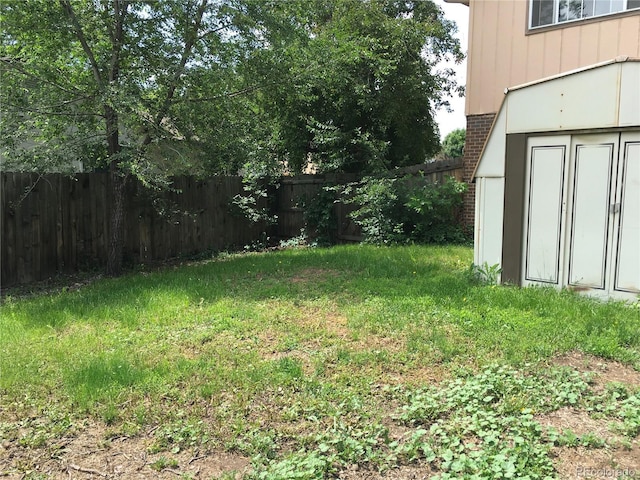 6411 W 82nd Dr, Arvada, CO 80003 - view of yard