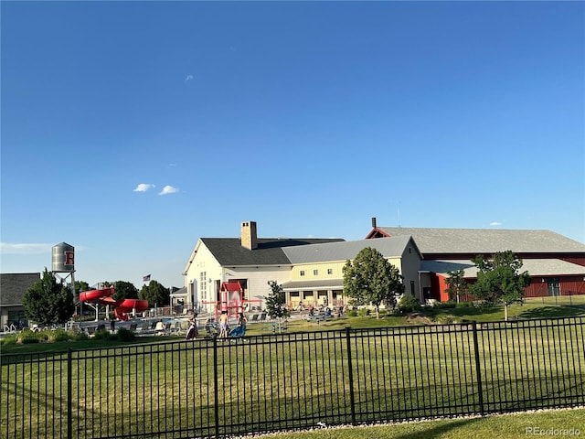 view of front of house with a front lawn