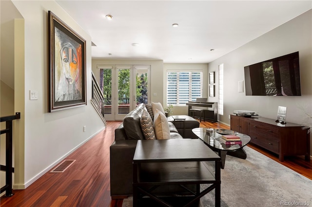 907 E 22nd Ave, Denver, CO 80205 - living area featuring wood finished floors and recessed lighting