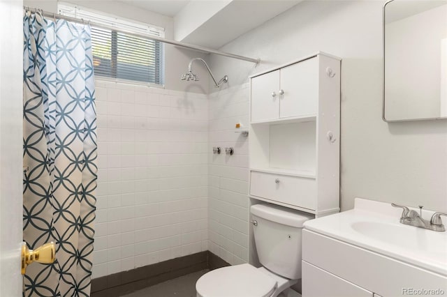 11917 Lavinia Way, Northglenn, CO 80233 - bathroom with a tile shower and vanity