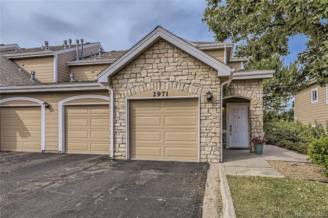 view of front of home featuring a garage