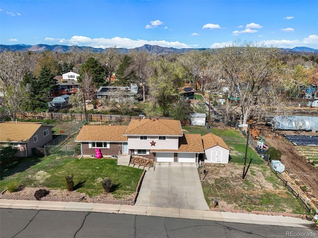 bird's eye view with a mountain view