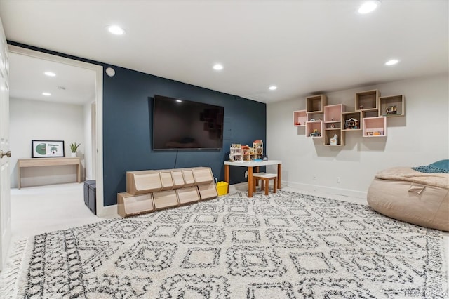 600 Vine St, Denver, CO 80206 - carpeted living area with recessed lighting and baseboards