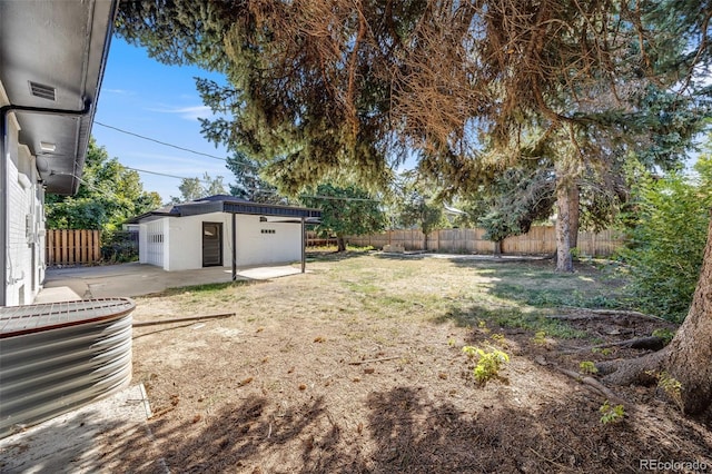 view of yard with a patio area