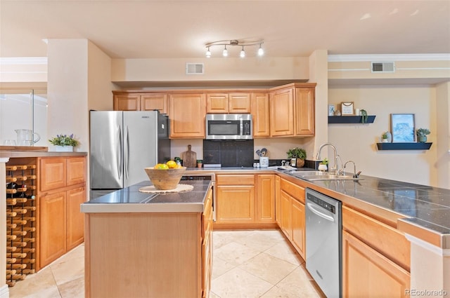 2154 Concord Ln, Superior, CO 80027 - kitchen with stainless steel appliances, a sink, light brown cabinets, light tile patterned flooring, and a kitchen island