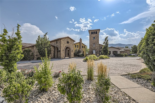 view of front facade with a mountain view