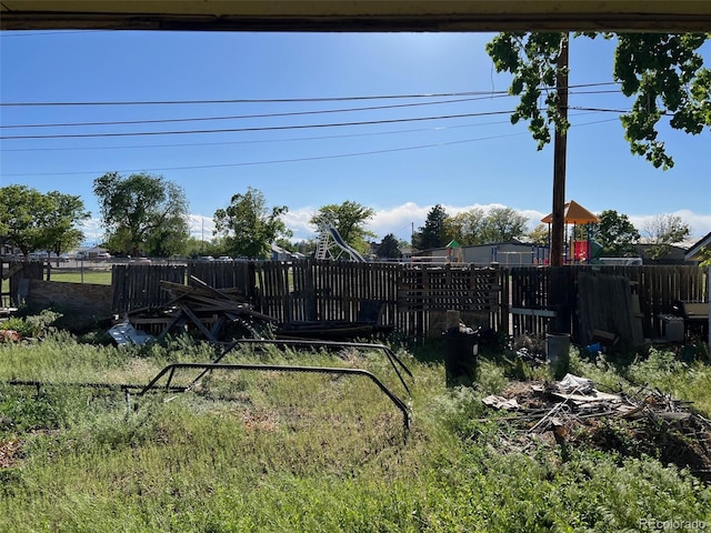 841 S 6th Ave, Brighton, CO 80601 - view of yard