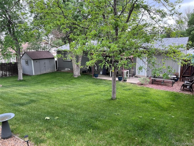 18908 E Napa Dr, Aurora, CO 80013 - view of yard with a patio