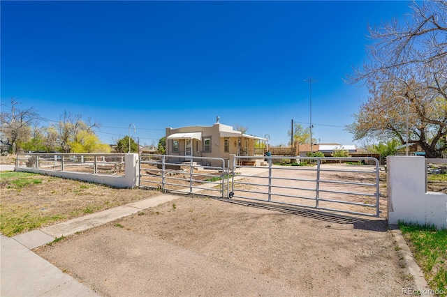 831 Manitou Blvd, Colorado Springs, CO 80904 - exterior space featuring fence private yard