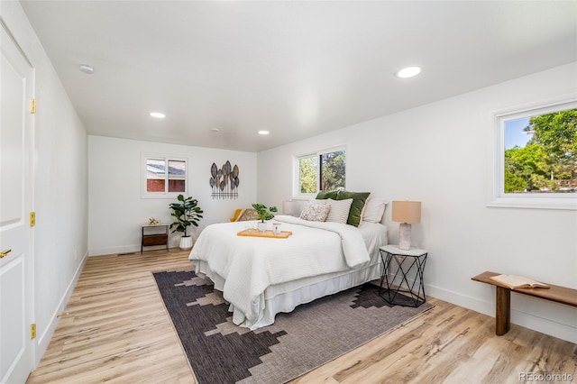 7120 S Sheridan Ct, Littleton, CO 80128 - bedroom featuring light wood-style floors, baseboards, and recessed lighting