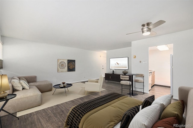 888 N Logan St Unit 2E, Denver, CO 80203 - photo 1