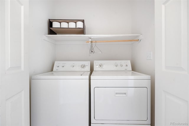274 W Willowick Cir, Highlands Ranch, CO 80129 - laundry area with separate washer and dryer